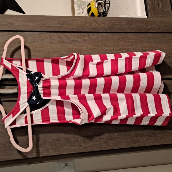 🍁New Stars and stripes tank - Picture 10 of 11